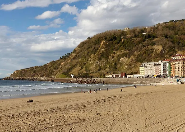 Always Easy I Usandizaga * San Sebastián