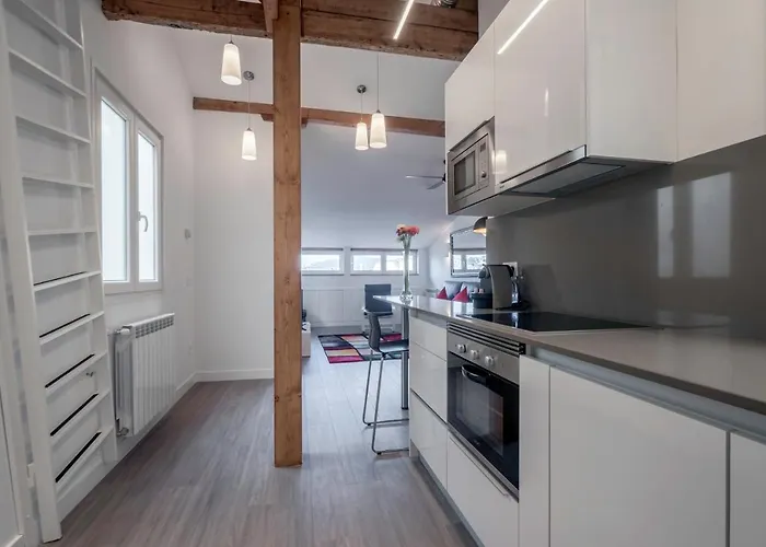 Always Easy I Usandizaga *