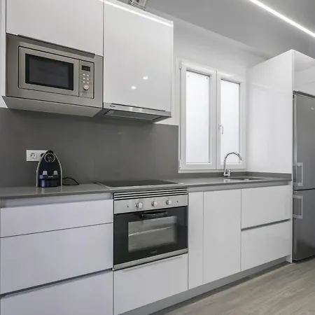 Always Easy I Usandizaga *